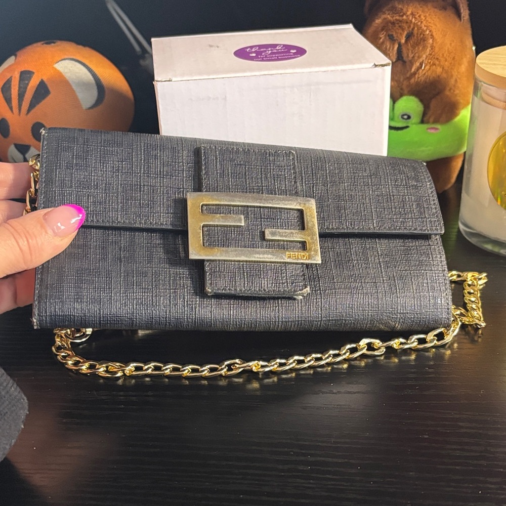 Fendi Charcoal wallet and unbranded Gold Chain - Picture 15 of 17